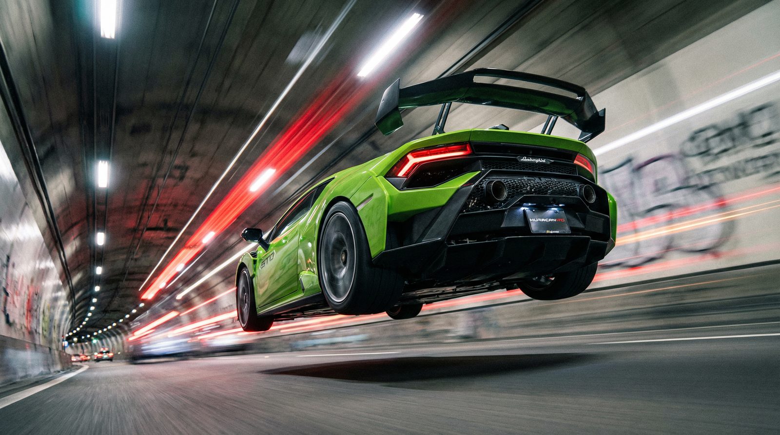 福利姬兰博基尼隧道视频